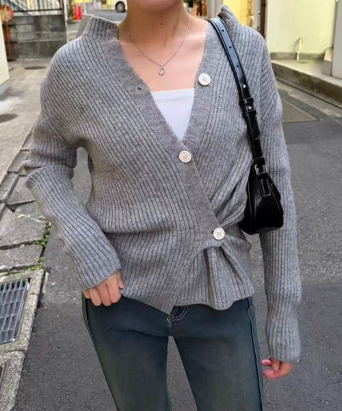 mebole(メボレ)の「Cross Waist Slim Knit Top(ニット/セーター・レディース・アイボリー/グレー・FREE)」の9枚目の写真