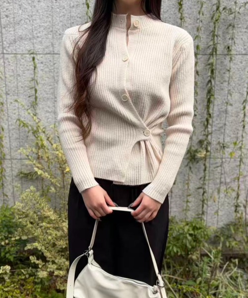 mebole(メボレ)の「Cross Waist Slim Knit Top(ニット/セーター・レディース・アイボリー/グレー・FREE)」の15枚目の写真