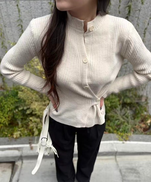 mebole(メボレ)の「Cross Waist Slim Knit Top(ニット/セーター・レディース・アイボリー/グレー・FREE)」の20枚目の写真