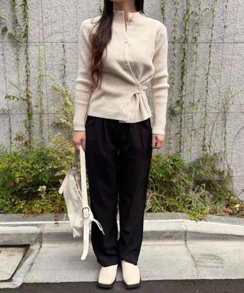 mebole(メボレ)の「Cross Waist Slim Knit Top(ニット/セーター・レディース・アイボリー/グレー・FREE)」の11枚目の写真