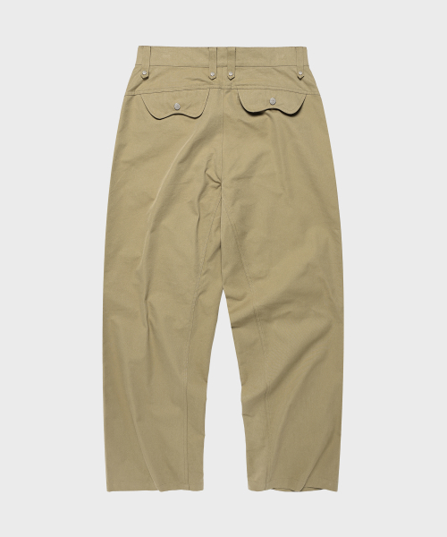 THEVINYLHOUSE(ザバイニルハウス)の「CURVED KNEE DART PANTS BEIGE(その他パンツ・メンズ・その他・S/M/L)」の4枚目の写真