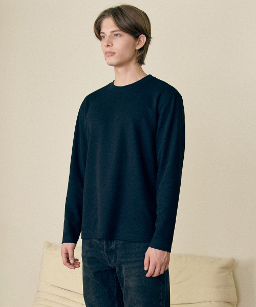 BASIC HOUSE(ベーシックハウス)の「ニットライクラウンドネック長袖TシャツブラックLZTS6105(Tシャツ/カットソー・メンズ・ブラック・FREE)」の3枚目の写真