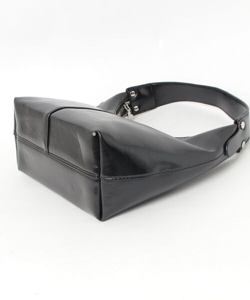 AUREN（オーレン）の「【ユニセックス】ワンショルダーミニバッグ / きれいめ / シンプル（ショルダーバッグ・レディース・ブラック/ブラウン・FREE）」の9枚目の写真
