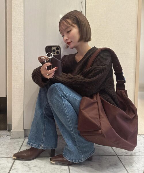 KOBE LETTUCE（コウベレタス）の「[ yuri.さんコラボ ] ナイロンショルダーバッグ（ショルダーバッグ・レディース・ブラウン/カーキブラウン/ブラック・F）」の2枚目の写真