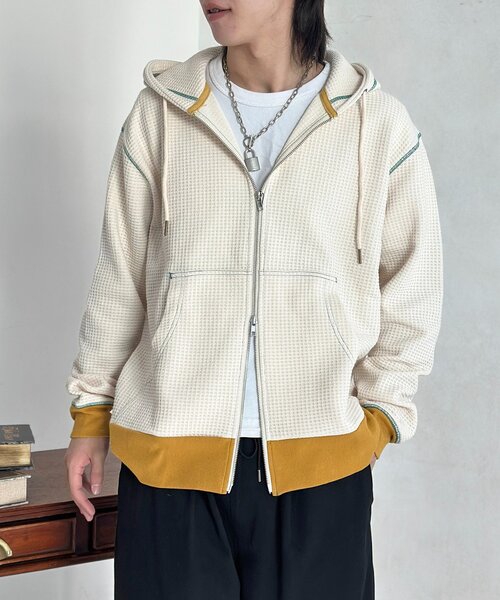 CPCM（シーピーシーエム）の「ワッフルリブ配色ジップパーカー（パーカー・メンズ・ブラウン/アイボリー・FREE）」の4枚目の写真