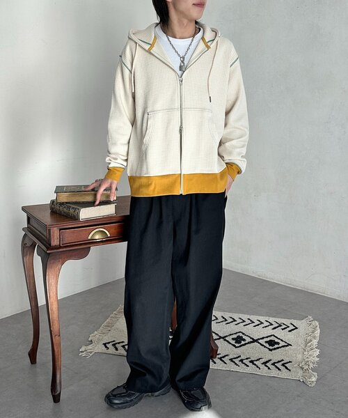 CPCM（シーピーシーエム）の「ワッフルリブ配色ジップパーカー（パーカー・メンズ・ブラウン/アイボリー・FREE）」の8枚目の写真