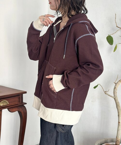 CPCM（シーピーシーエム）の「ワッフルリブ配色ジップパーカー（パーカー・メンズ・ブラウン/アイボリー・FREE）」の13枚目の写真