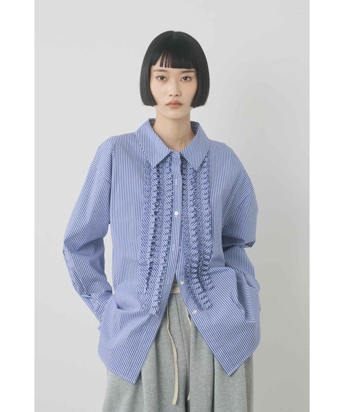 Limue(リミュ)の「フロントフリルディテールシャツ(シャツ/ブラウス・レディース・ピンク/ストライプ/オフホワイト・FREE)」の3枚目の写真