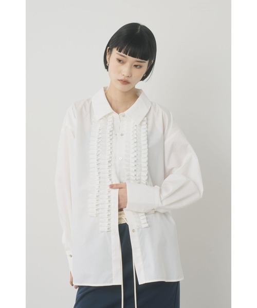 Limue(リミュ)の「フロントフリルディテールシャツ(シャツ/ブラウス・レディース・ピンク/ストライプ/オフホワイト・FREE)」の4枚目の写真