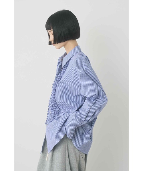 Limue(リミュ)の「フロントフリルディテールシャツ(シャツ/ブラウス・レディース・ピンク/ストライプ/オフホワイト・FREE)」の19枚目の写真