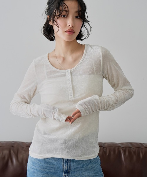 NOGLE(ノグル)の「【NOGLE/ノグル】シアーベロアヘンリーネックトップス(Tシャツ/カットソー・レディース・ブラック/ホワイト/グレー/ブラウン・FREE)」の21枚目の写真