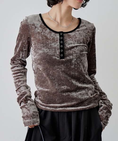 NOGLE(ノグル)の「【NOGLE/ノグル】シアーベロアヘンリーネックトップス(Tシャツ/カットソー・レディース・ブラック/ホワイト/グレー/ブラウン・FREE)」の13枚目の写真