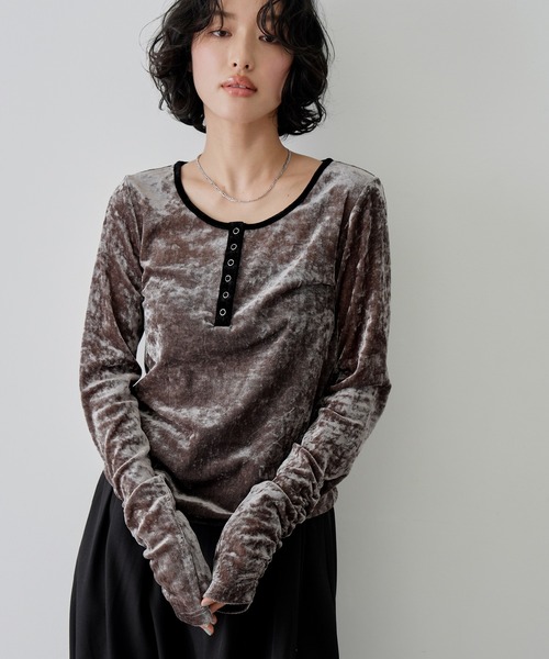 NOGLE(ノグル)の「【NOGLE/ノグル】シアーベロアヘンリーネックトップス(Tシャツ/カットソー・レディース・ブラック/ホワイト/グレー/ブラウン・FREE)」の12枚目の写真