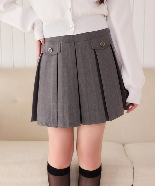 one after another NICE CLAUP(ワンアフターアナザーナイスクラップ)の「新色追加/【S/Mサイズ展開】金ボタンプリーツミニスカート(スカート・レディース・ブラック系その他/杢グレー/ベージュ系その他・SMALL/MEDIUM)」の2枚目の写真
