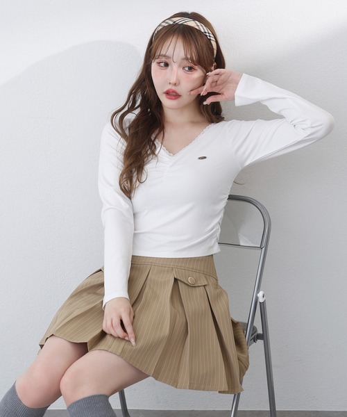 one after another NICE CLAUP(ワンアフターアナザーナイスクラップ)の「新色追加/【S/Mサイズ展開】金ボタンプリーツミニスカート(スカート・レディース・ブラック系その他/杢グレー/ベージュ系その他・SMALL/MEDIUM)」の5枚目の写真