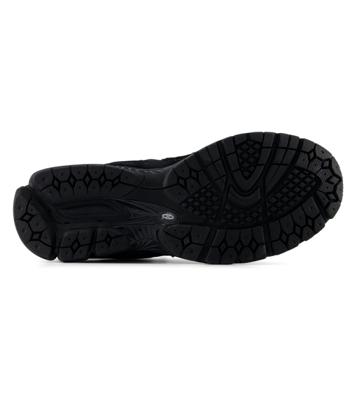 417 EDIFICE（フォーワンセブンエディフィス）の「【NEW BALANCE / ニューバランス】2002R（スニーカー・メンズ・チャコールグレー/ブラック・26cm/27cm/29cm/28cm）」の9枚目の写真