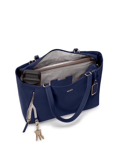 TUMI(トゥミ)の「VOYAGEUR 「ヴァレッタ」ミディアム・トート(A4/PC13インチまで対応)(トートバッグ・レディース・インディゴブルー/オートミール/ブラック×グレー・FREE)」の7枚目の写真