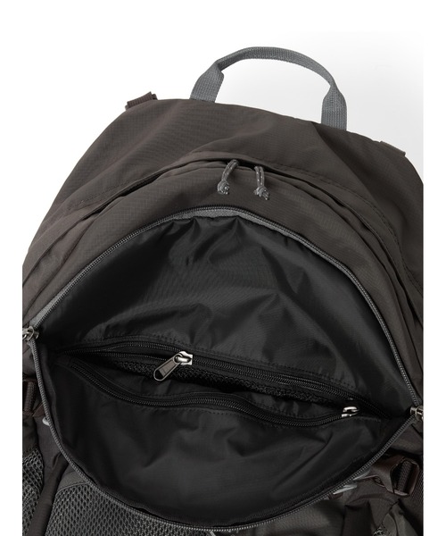 thisisneverthat(ディスイズネバーザット)の「SP-Logo Field Backpack 28(バックパック/リュック・メンズ・ブラック/チャコール・FREE)」の3枚目の写真