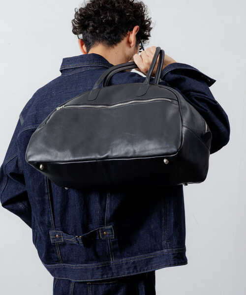 Firsthand(ファーストハンド)の「Firsthand/ファーストハンド Big Leather Boston bag / レザーボストンバッグ / 牛革 / 撥水レザー / A4収納可能(ボストンバッグ・メンズ・ブラック・ONE SIZE)」の4枚目の写真
