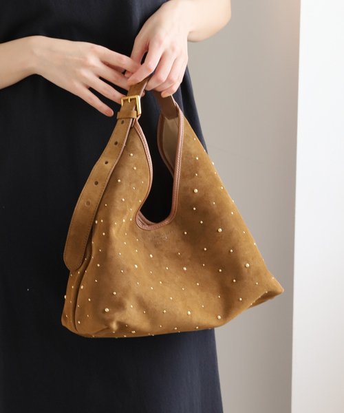 CHRISTIAN VILLA（クリスチャンヴィラ）の「CHRISTIAN VILLA /クリスチャンヴィラ STUDS TRIANGLE BAG（ショルダーバッグ・レディース・キャメル・FREE）」の19枚目の写真