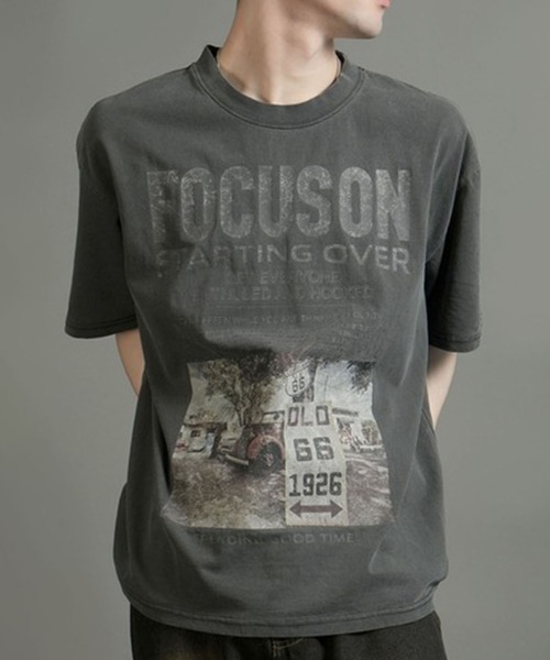 NOIZY(ノイジー)の「vintage photo print T-shirt/ヴィンテージ フォトプリント ハードウォッシュ Tシャツ(Tシャツ/カットソー・メンズ・ホワイト/ブラック・LARGE/MEDIUM)」の2枚目の写真