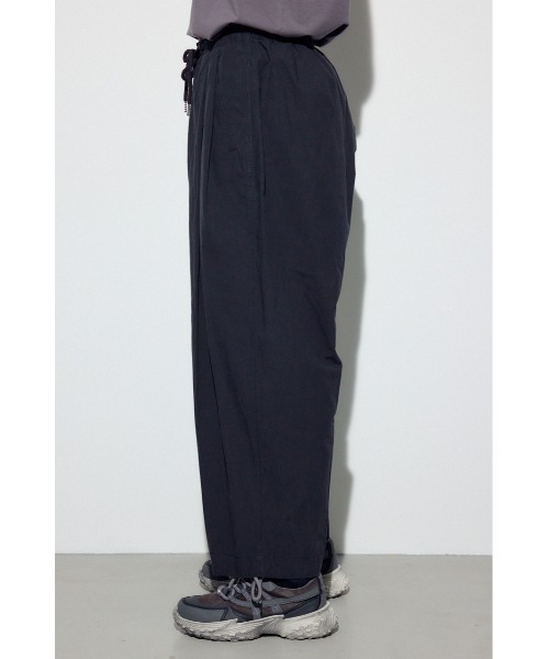 AZUL by moussy(アズールバイマウジー)の「パラシュートパンツ(スラックス・メンズ・ブラック/カーキ/ベージュ・MEDIUM/LARGE)」の8枚目の写真