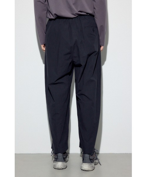 AZUL by moussy(アズールバイマウジー)の「パラシュートパンツ(スラックス・メンズ・ブラック/カーキ/ベージュ・MEDIUM/LARGE)」の9枚目の写真