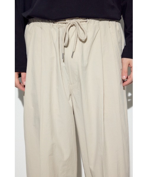 AZUL by moussy(アズールバイマウジー)の「パラシュートパンツ(スラックス・メンズ・ブラック/カーキ/ベージュ・MEDIUM/LARGE)」の20枚目の写真