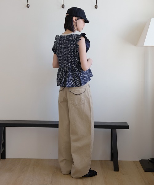 UNE MANSION（ユヌマンション）の「バイカラーレーストリミング花柄ラブリーフリルブラウス（Tシャツ/カットソー・レディース・ネイビー/ベージュ・FREE）」の8枚目の写真