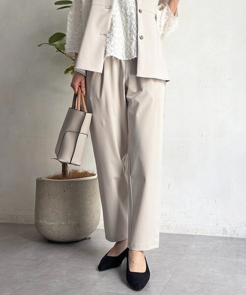 un dix cors（アンディコール）の「360度ストレッチテーパードパンツ（その他パンツ・レディース・グレイッシュベージュ/ブラック/イエロー/ネイビー・FREE）」の5枚目の写真