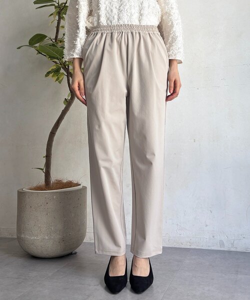 un dix cors（アンディコール）の「360度ストレッチテーパードパンツ（その他パンツ・レディース・グレイッシュベージュ/ブラック/イエロー/ネイビー・FREE）」の11枚目の写真