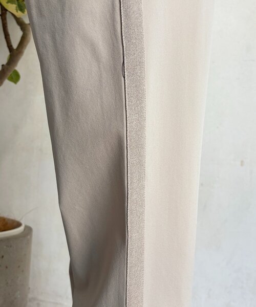 un dix cors（アンディコール）の「360度ストレッチテーパードパンツ（その他パンツ・レディース・グレイッシュベージュ/ブラック/イエロー/ネイビー・FREE）」の17枚目の写真