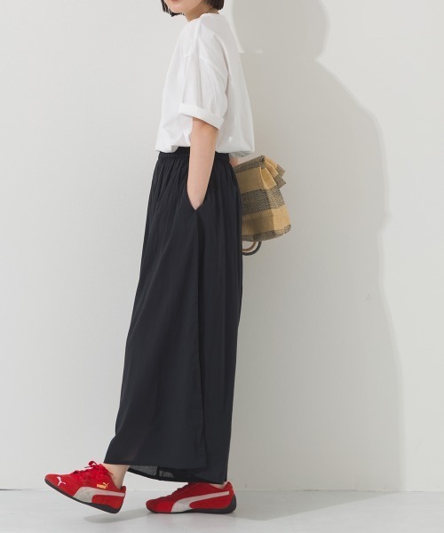 OMNES（オムネス）の「コットンボイルギャザーワイドパンツ（その他パンツ・レディース・レッド/イエロー/ブルー系その他/オリーブ/ブラック/ブルー・FREE）」の9枚目の写真