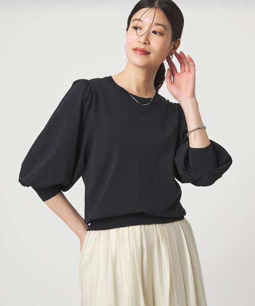 green label relaxing(グリーンレーベルリラクシング)の「【WEB限定】<at ease>袖ボリューム ニット ウォッシャブル 接触冷感 UVカット 遮熱(ニット/セーター・レディース・ブラック/ホワイト/ダークブラウン/イエロー・FREE)」の1枚目の写真