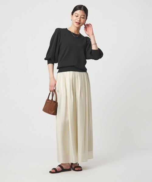 green label relaxing(グリーンレーベルリラクシング)の「【WEB限定】<at ease>袖ボリューム ニット ウォッシャブル 接触冷感 UVカット 遮熱(ニット/セーター・レディース・ブラック/ホワイト/ダークブラウン/イエロー・FREE)」の8枚目の写真