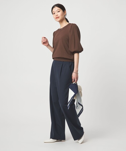 green label relaxing(グリーンレーベルリラクシング)の「【WEB限定】<at ease>袖ボリューム ニット ウォッシャブル 接触冷感 UVカット 遮熱(ニット/セーター・レディース・ブラック/ホワイト/ダークブラウン/イエロー・FREE)」の12枚目の写真
