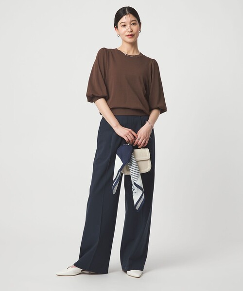 green label relaxing(グリーンレーベルリラクシング)の「【WEB限定】<at ease>袖ボリューム ニット ウォッシャブル 接触冷感 UVカット 遮熱(ニット/セーター・レディース・ブラック/ホワイト/ダークブラウン/イエロー・FREE)」の13枚目の写真