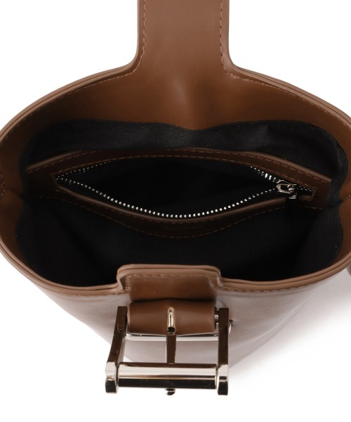 le cercle ADAM ET ROPE'(ルセルクルアダムエロペ)の「【George Cinq(ジョルジュサンク)】BELED BACKET BAG(S)/WEB限定(ショルダーバッグ・レディース・キャメル/ブラック系その他2/ブラック・FREE)」の14枚目の写真