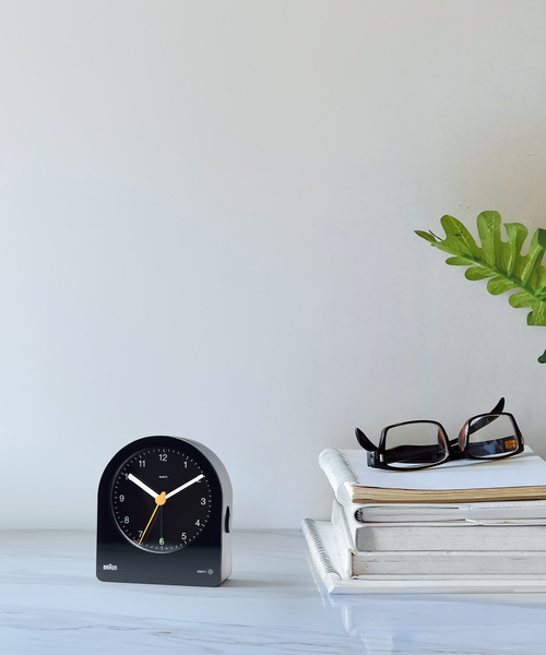 BRAUN ALARM CLOCK BLACK BC22B（置時計）｜BRAUN（ブラウン）の