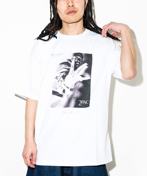 International Gallery BEAMS(インターナショナルギャラリービームス)の「【別注】U/MUSIC × IG / 2PAC グラフィック Tシャツ(Tシャツ/カットソー・メンズ・ホワイト・SMALL/MEDIUM/LARGE/X-LARGE)」の7枚目の写真