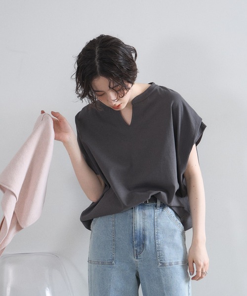 &. NOSTALGIA(アンドドットノスタルジア)の「キーネックオーバーサイズカットソー(Tシャツ/カットソー・レディース・ブラック/アイボリー/チャコールグレー・M)」の19枚目の写真