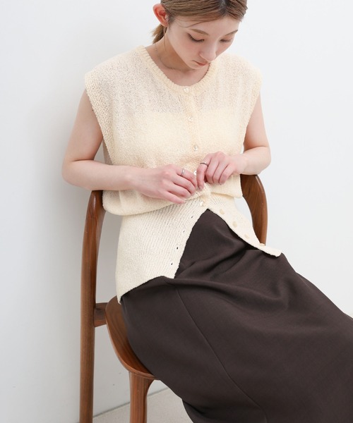 select MOCA(セレクトモカ)の「ウエストリブデザインノースリーブサマーニット(ニット/セーター・レディース・グレイッシュベージュ/ホワイト・FREE)」の7枚目の写真