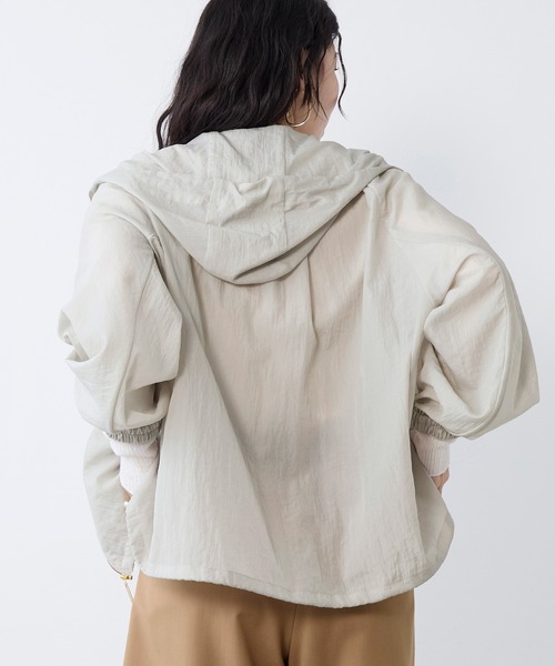 MICA&DEAL（マイカ＆ディール）の「シアーフーデットブルゾン（その他アウター・レディース・グレイッシュベージュ/ブラック/オフホワイト・FREE）」の17枚目の写真