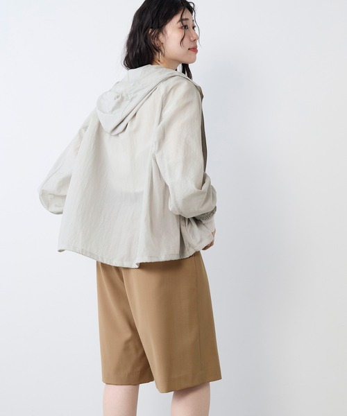 MICA&DEAL（マイカ＆ディール）の「シアーフーデットブルゾン（その他アウター・レディース・グレイッシュベージュ/ブラック/オフホワイト・FREE）」の18枚目の写真