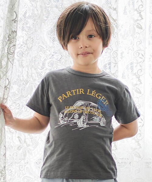 BeBe（ベベ）の「スラブ天竺乗り物スケッチ半袖Tシャツ(80~140cm)（Tシャツ/カットソー・キッズ・ブルー/イエロー/ブラック・120cm/140cm/130cm/110cm）」の2枚目の写真