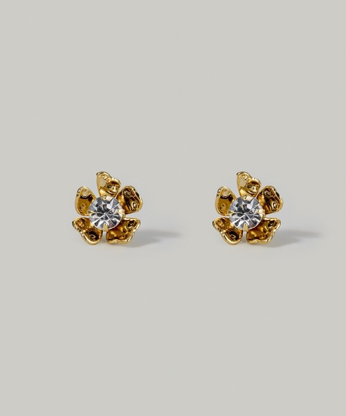 Jolie Toujours（ジョリトゥジュール）の「ブロッサムパールキャッチピアス（ピアス（両耳用）・レディース・ゴールド・FREE）」の3枚目の写真