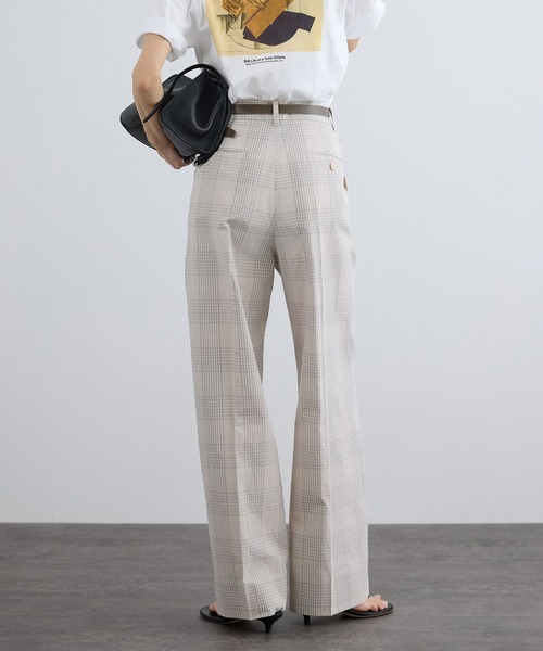 SALON adam et rope'（サロン アダム エ ロペ）の「エンザイムコットンスラックス / FABRICA（スラックス・レディース・ベージュ・M/S）」の2枚目の写真