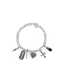 BASICKS（ベイシックス）の「MULTIPLE METAL BRACELET（ネックレス）」
