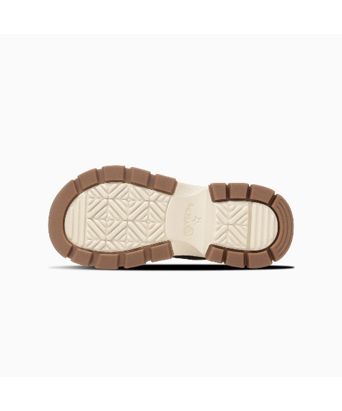 CONVERSE(コンバース)の「CONVERSE ALL STAR TREKWAVE CUTOUT SANDAL(コンバース オールスター トレックウエーブ カットアウト サンダル)(サンダル・レディース・ブラック系/ブラック・25cm/24cm/23cm)」の5枚目の写真