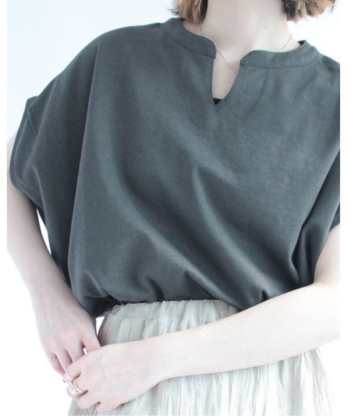 amini(アミニ)の「キーネックフレンチスリーブカットソー(Tシャツ/カットソー・レディース・アイボリー/ブラック/チャコールグレー/ピンク・MEDIUM)」の21枚目の写真